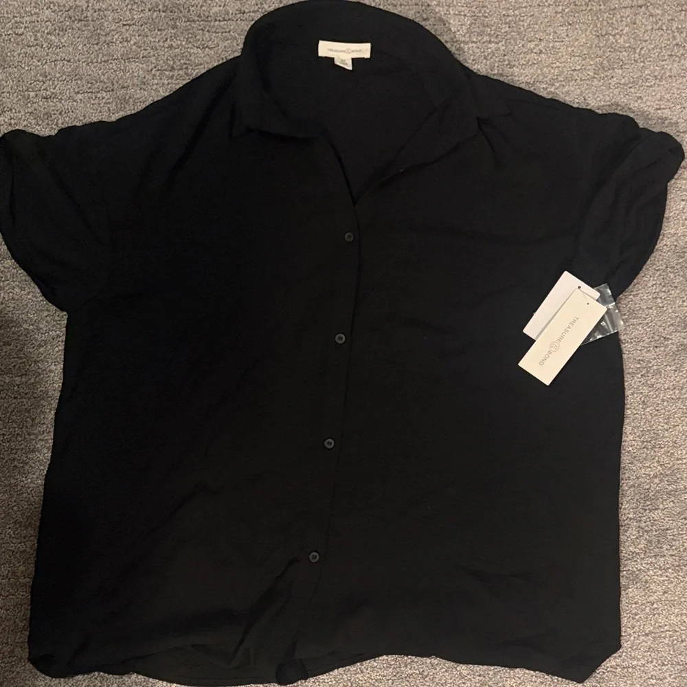 Treasure & Bond Oversized Button Down - Picture 2 of 4